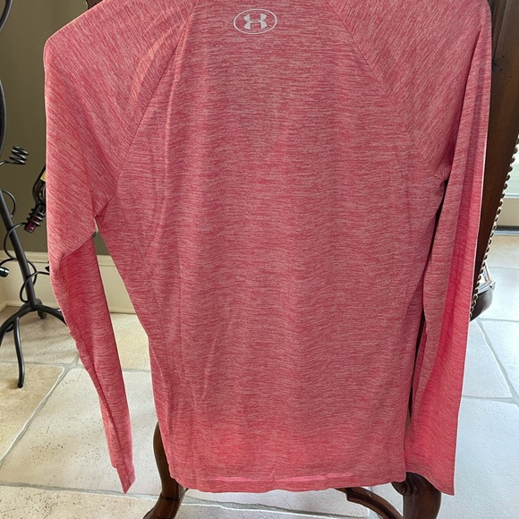 🍁🍁‼️SALE 🍁🍁‼️Under Armour Long Sleeve Workout/Comfort Shirt - Picture 5 of 5